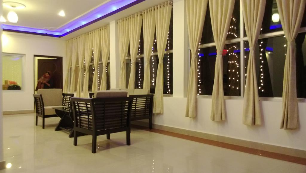 Hotel Hill Palace Kausani Luaran gambar