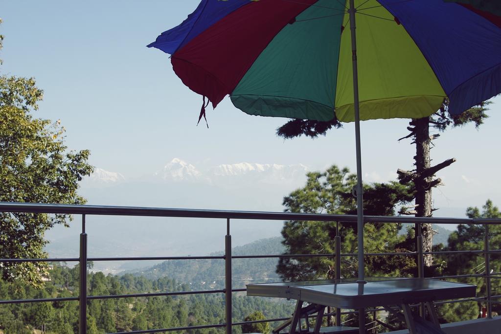 Hotel Hill Palace Kausani Luaran gambar